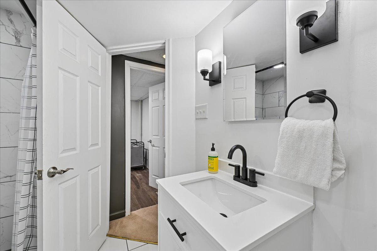 8901 Townsend Lane photo 25