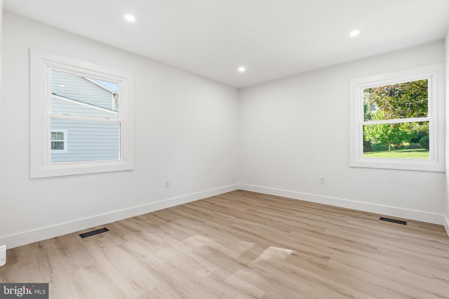 13010 Viewpoint Lane photo 23