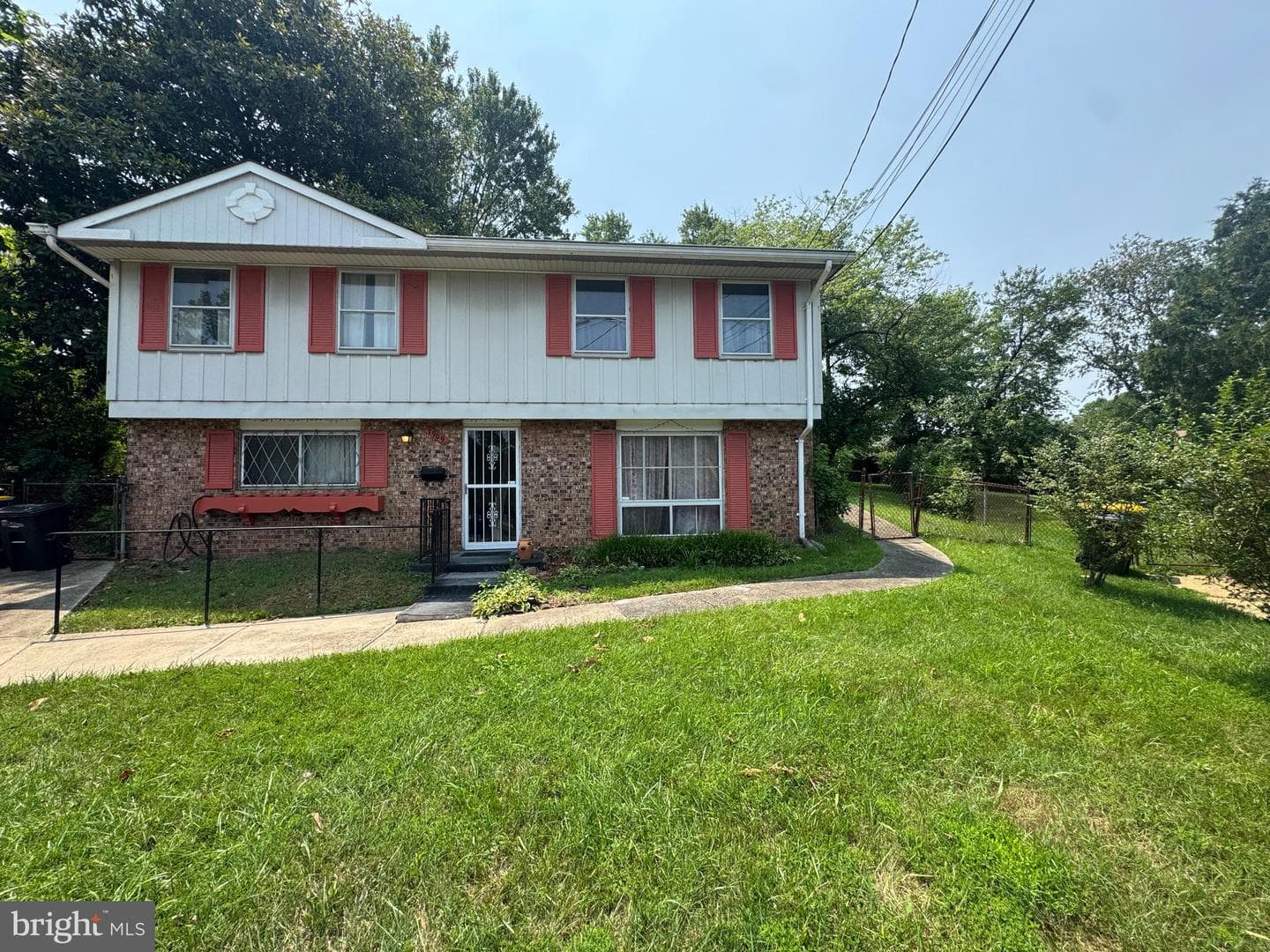 7909 Dellwood Avenue photo 1