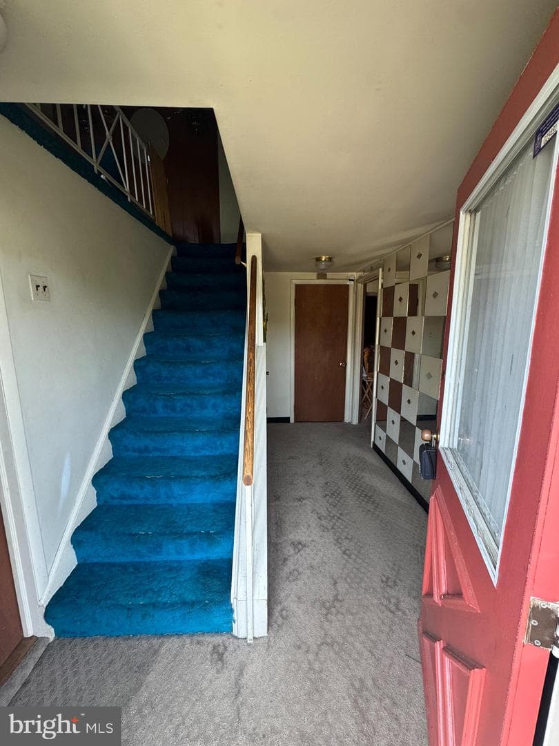 7909 Dellwood Avenue photo 2