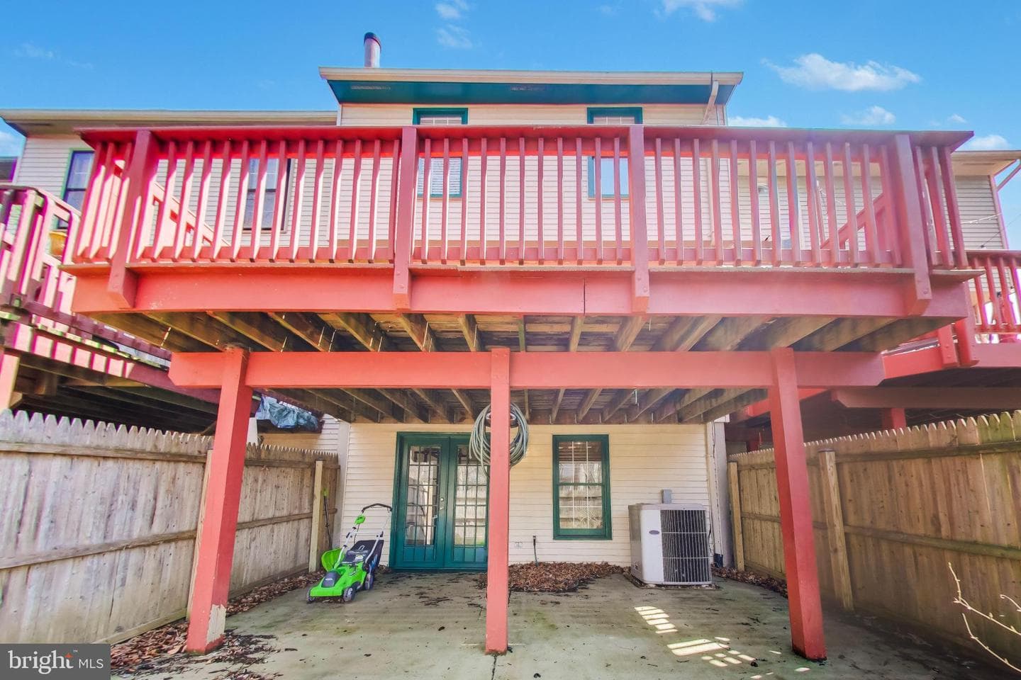 14222 Oxford Drive photo 18