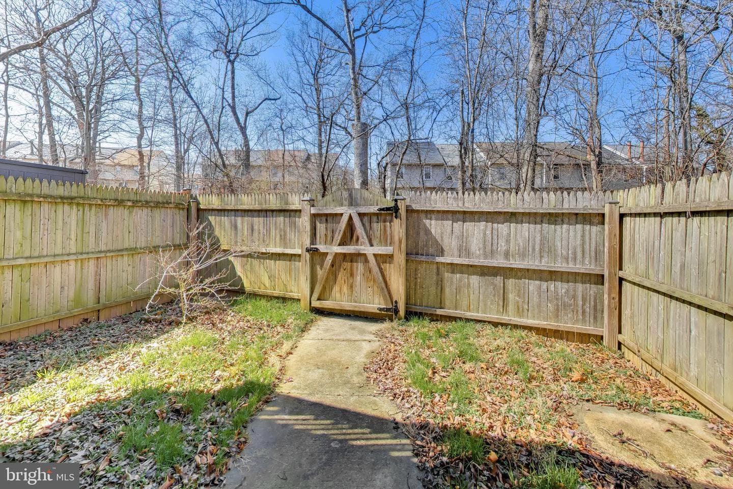 14222 Oxford Drive photo 19