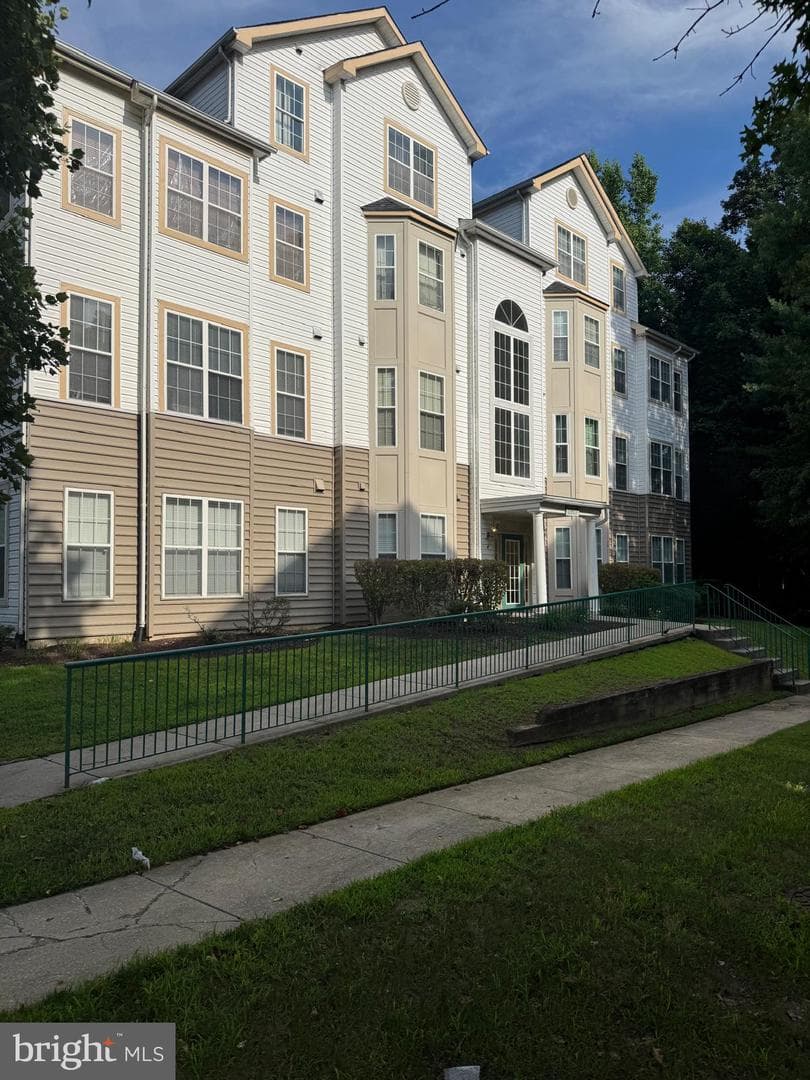 15607 Everglade Lane #b203 photo 1