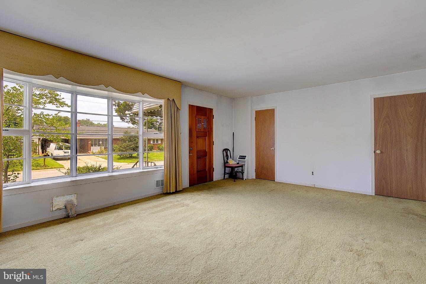 5907 Bedford Lane photo 7
