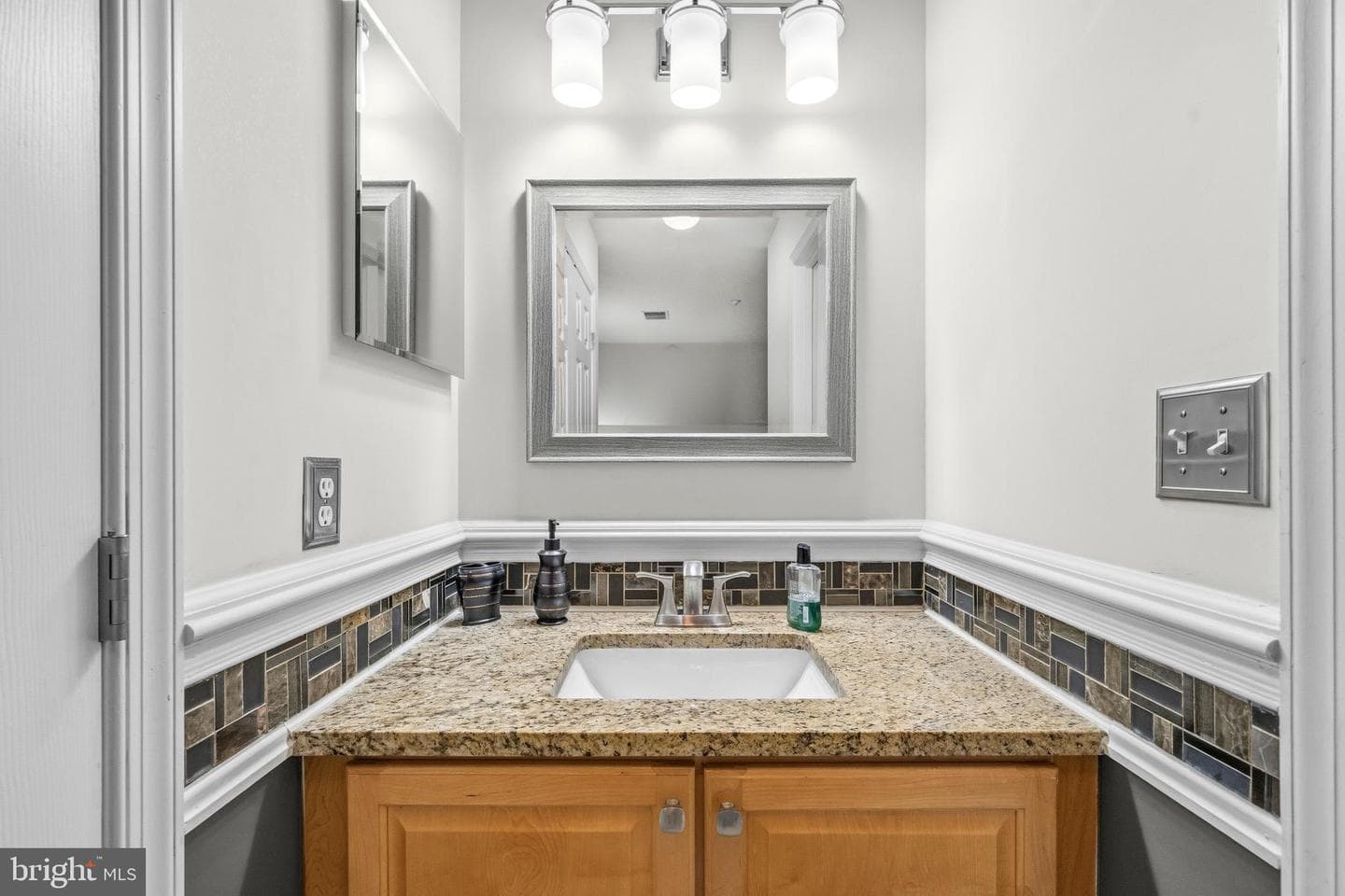 106 Whistling Wood Court photo 28