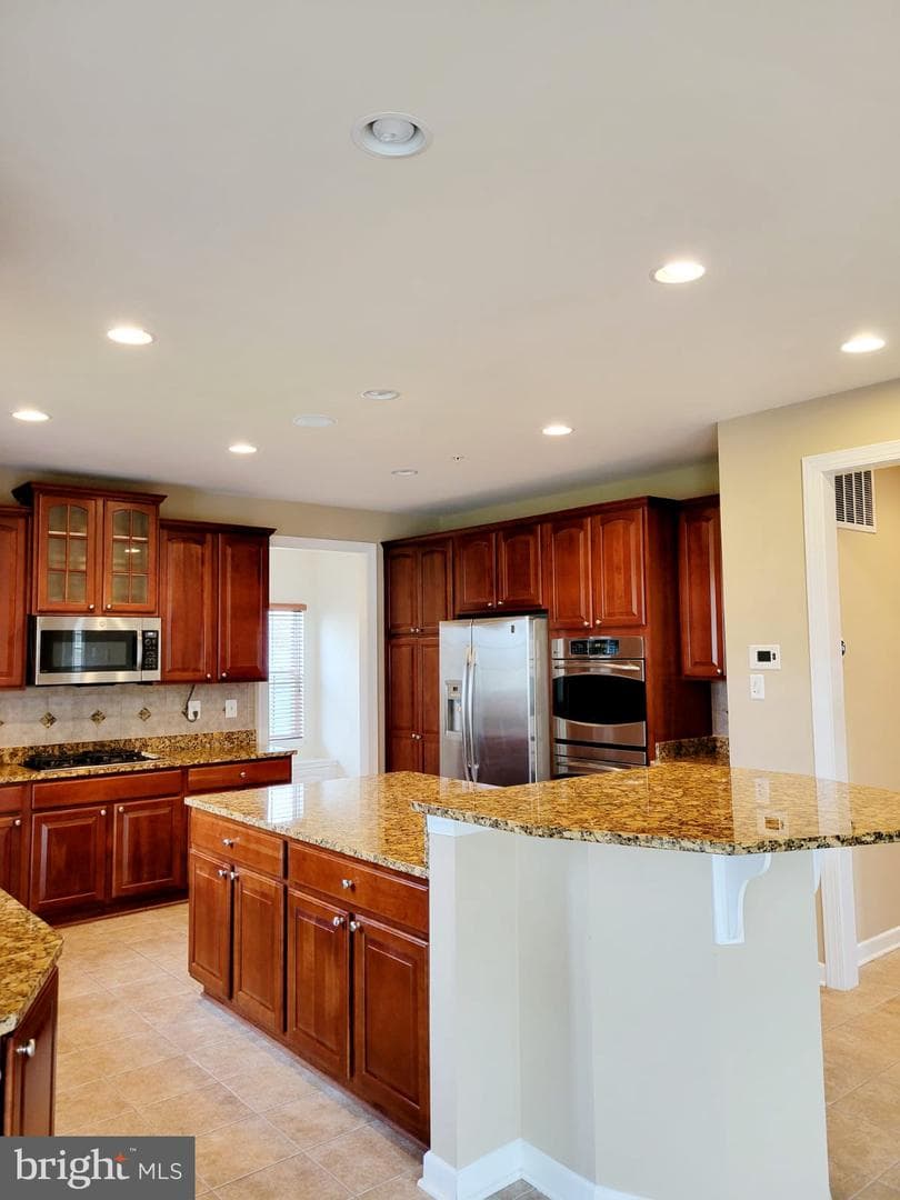15404 Symondsbury Way photo 13