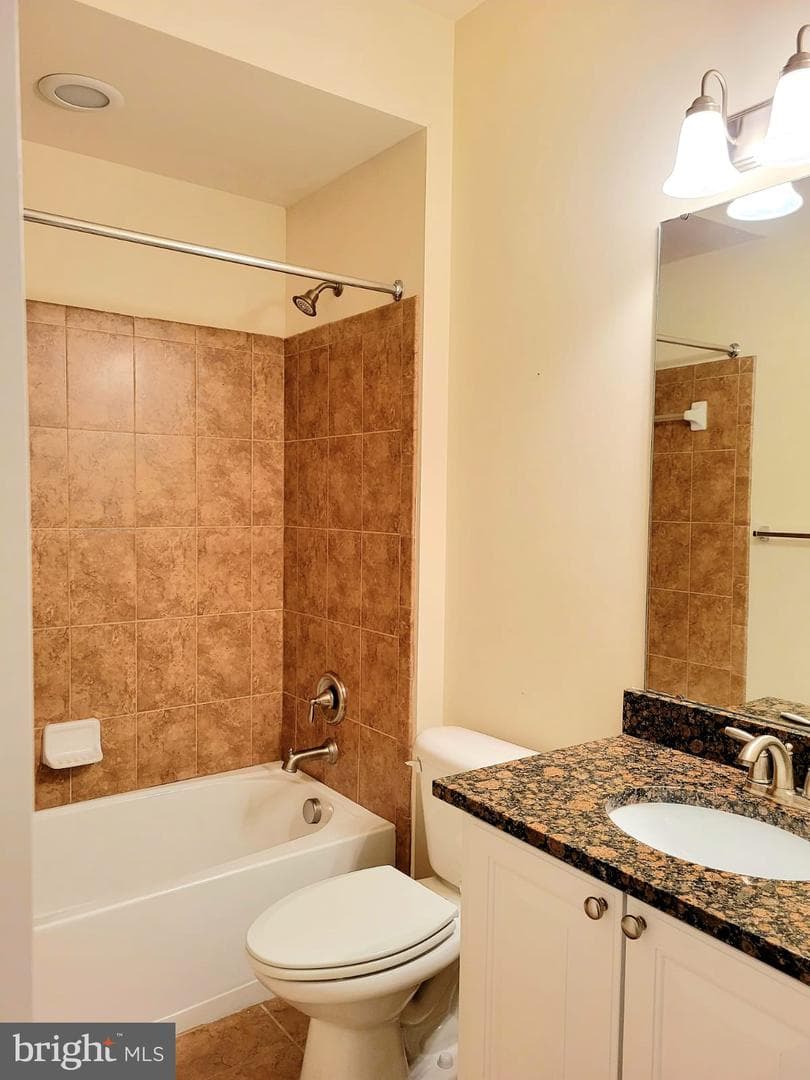 15404 Symondsbury Way photo 22