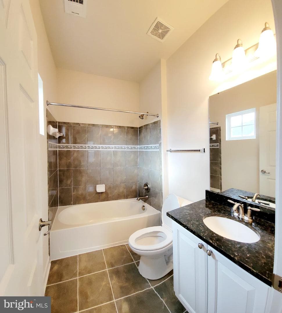15404 Symondsbury Way photo 24