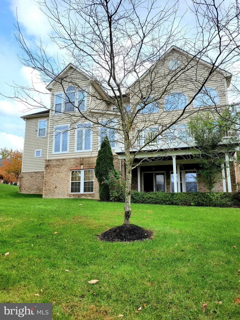 15404 Symondsbury Way photo 3