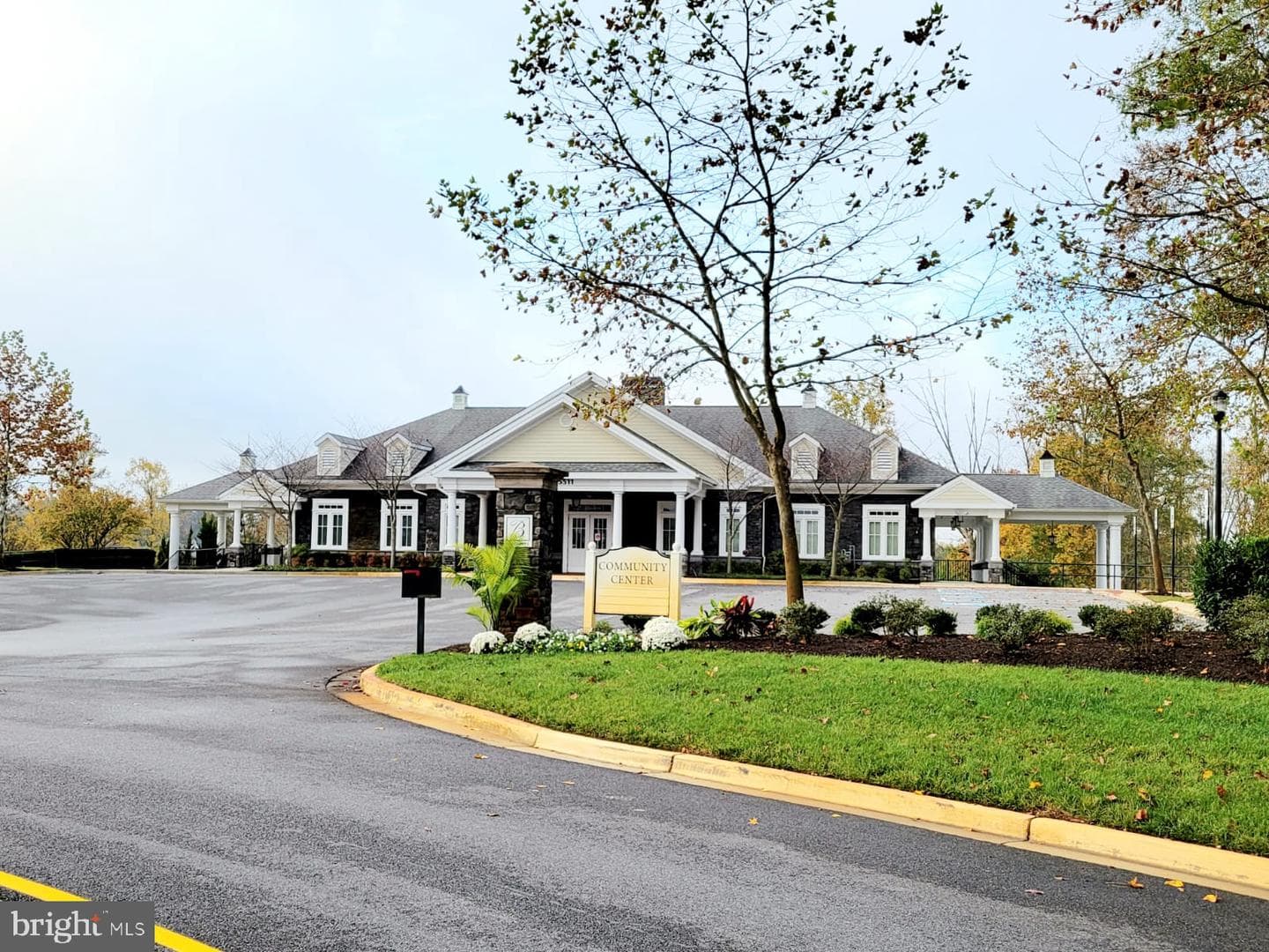 15404 Symondsbury Way photo 31