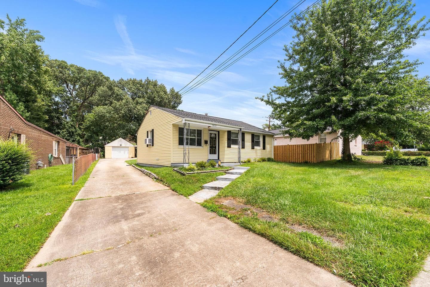 7832 Fiske Avenue photo 3