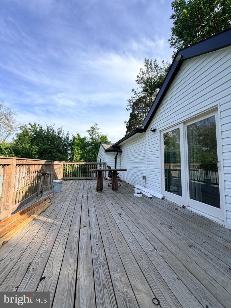 7516 Burgess Lane photo 19