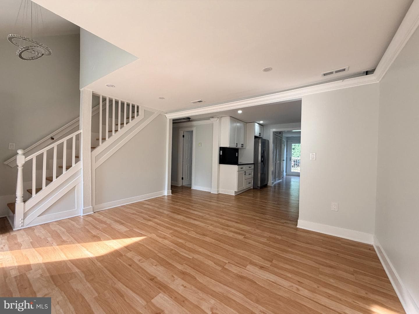 7516 Burgess Lane photo 3