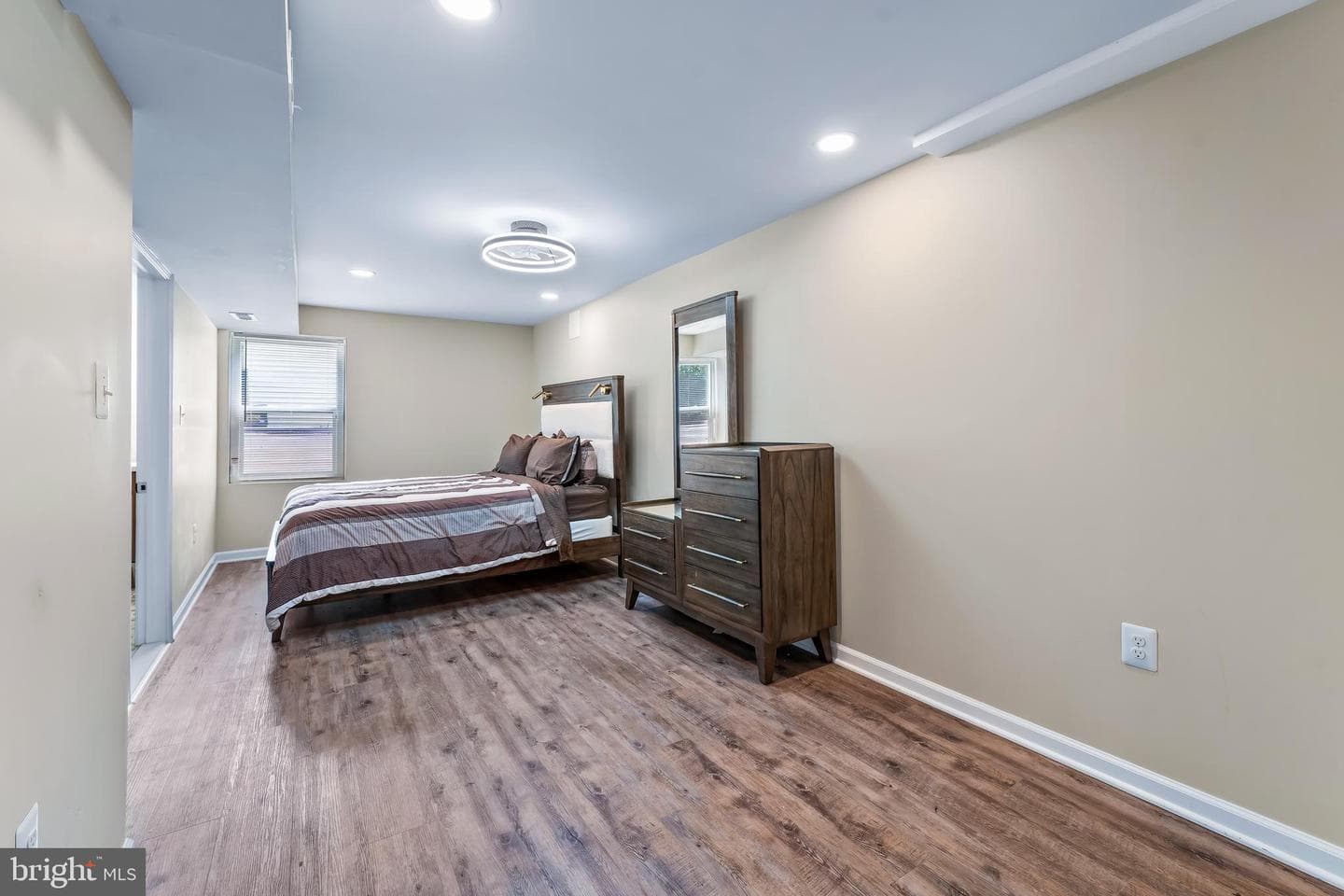 208 Prenton Street photo 21