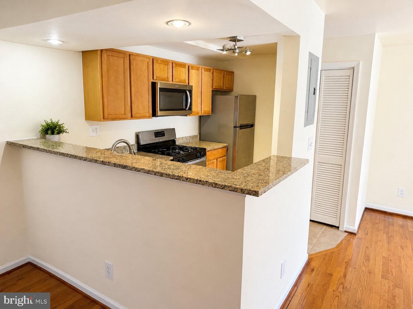2510 Markham Lane #1 photo 2
