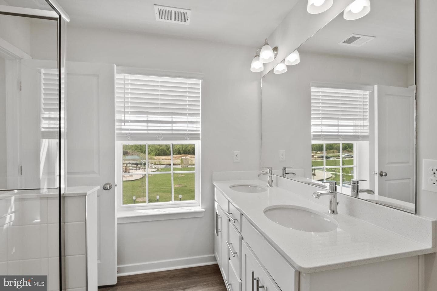 7543 Silver Thread Way photo 19