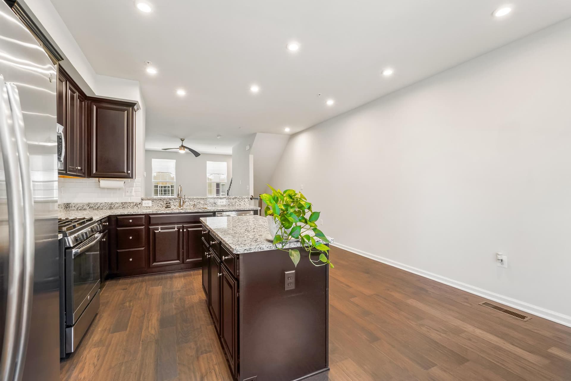 10505 Rawlins Lane photo 15