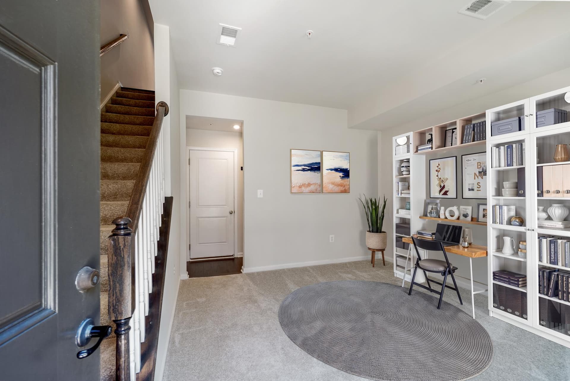 10505 Rawlins Lane photo 3