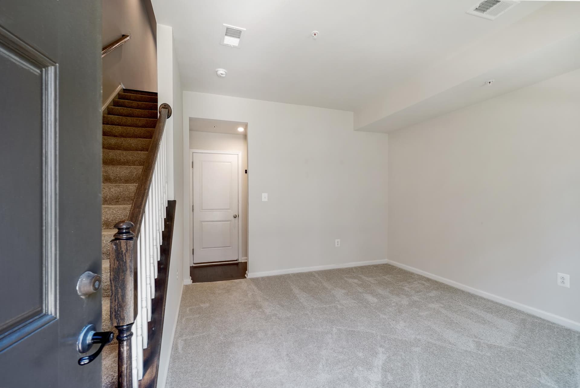 10505 Rawlins Lane photo 4