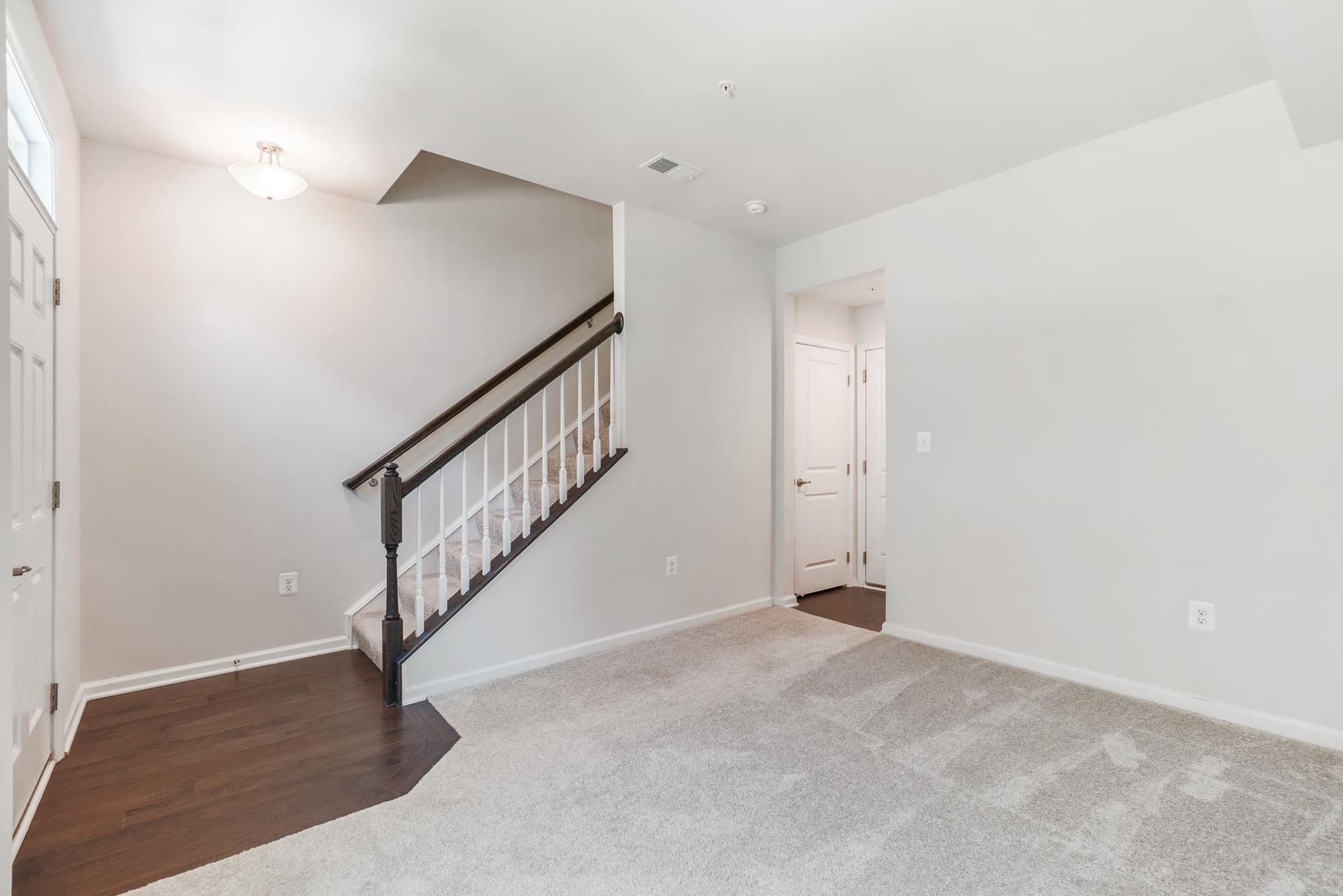 10505 Rawlins Lane photo 6