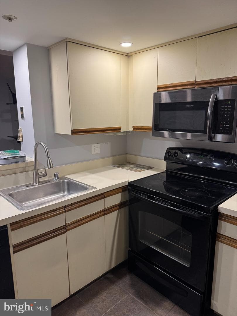 10409 Beacon Ridge Drive #8-201 photo 2