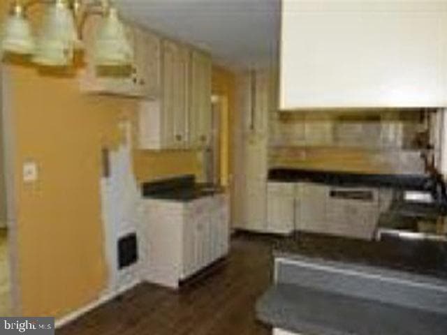 11009 Belton Street photo 6