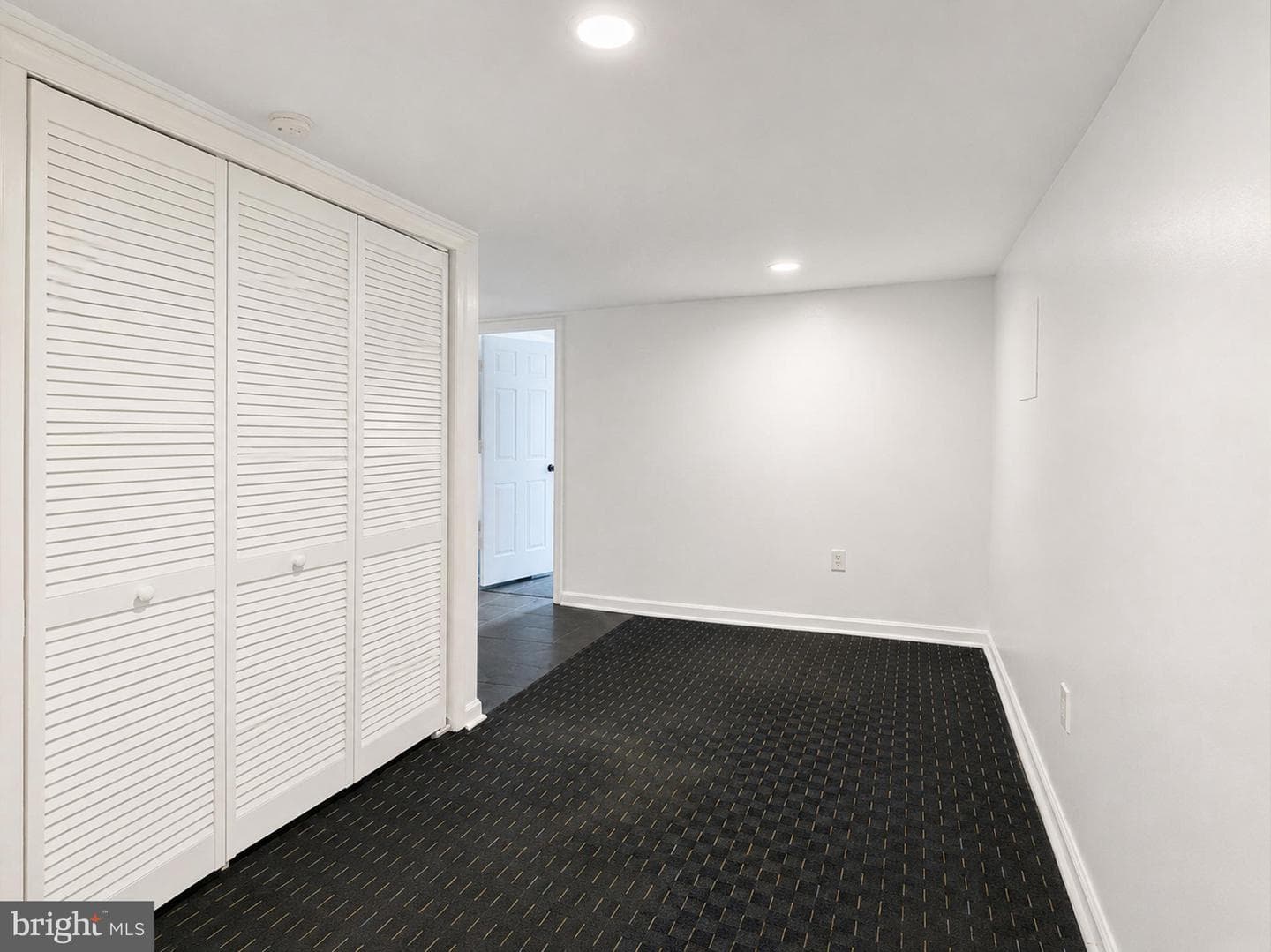 6806 Beacon Place photo 22