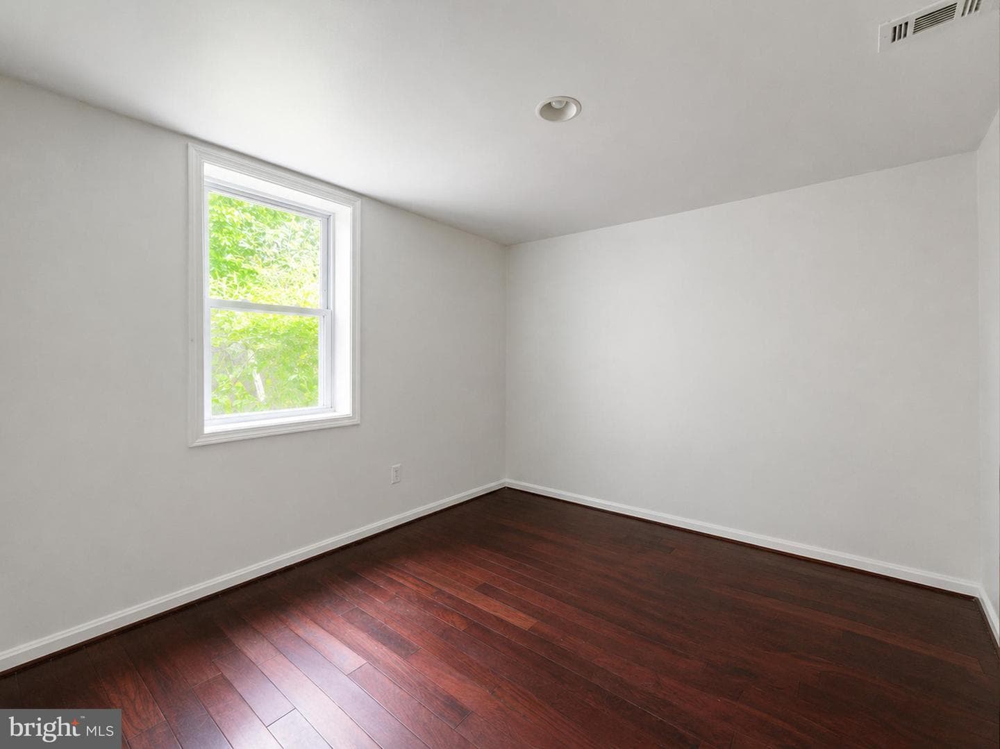 6806 Beacon Place photo 23