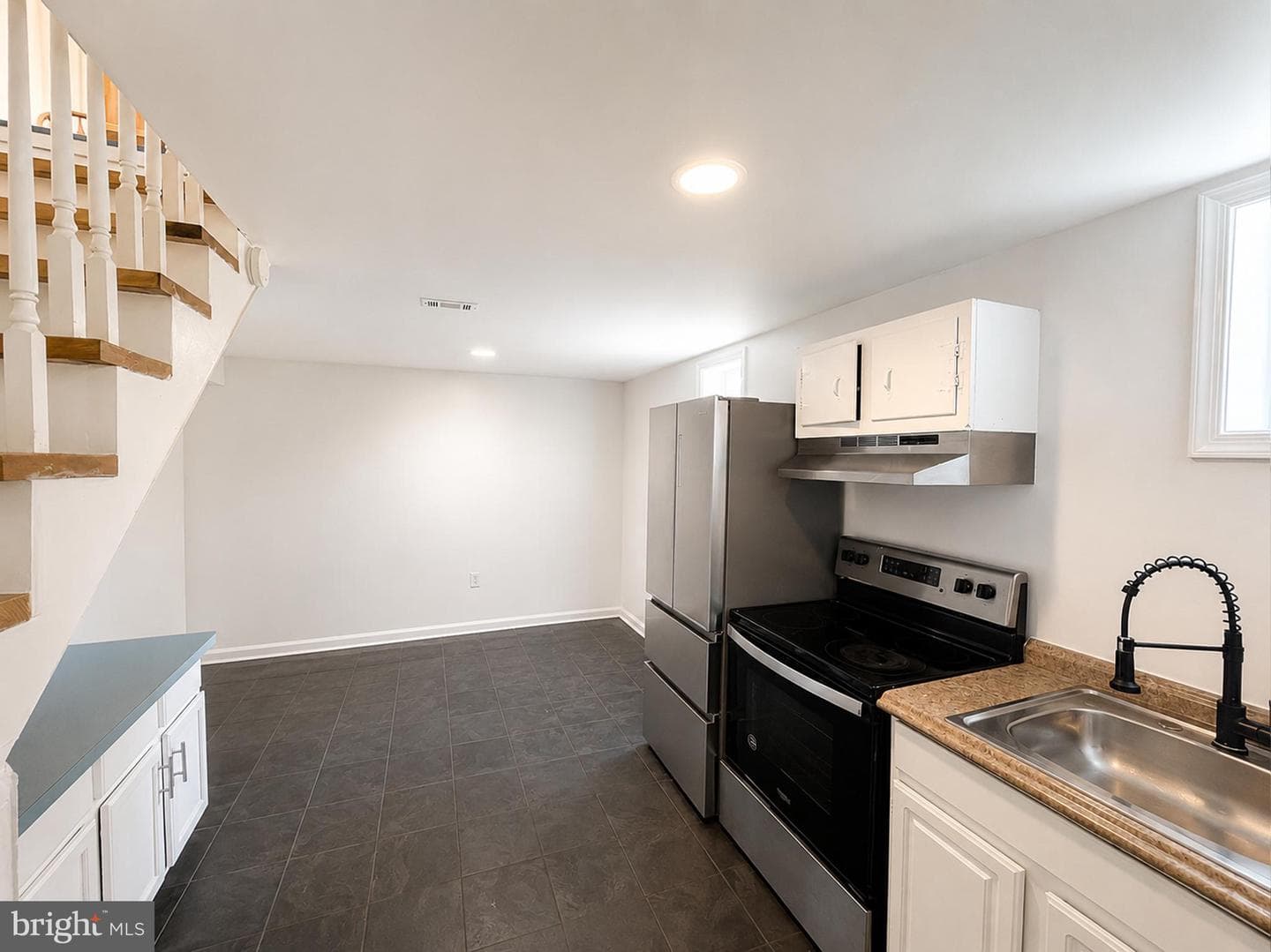 6806 Beacon Place photo 26