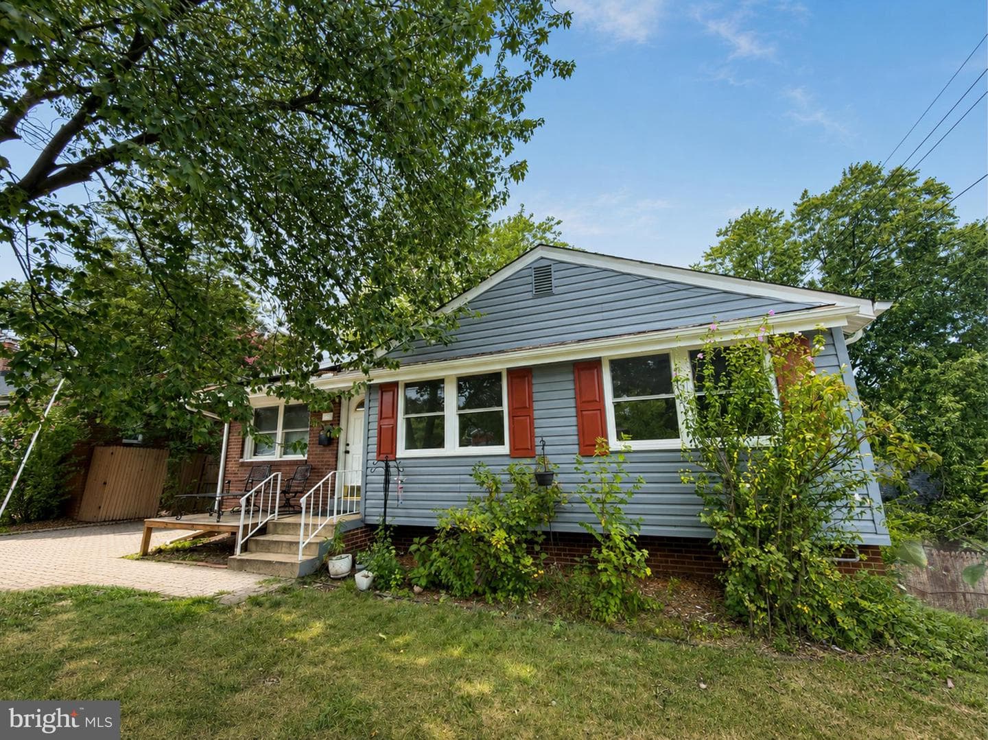 6806 Beacon Place photo 3