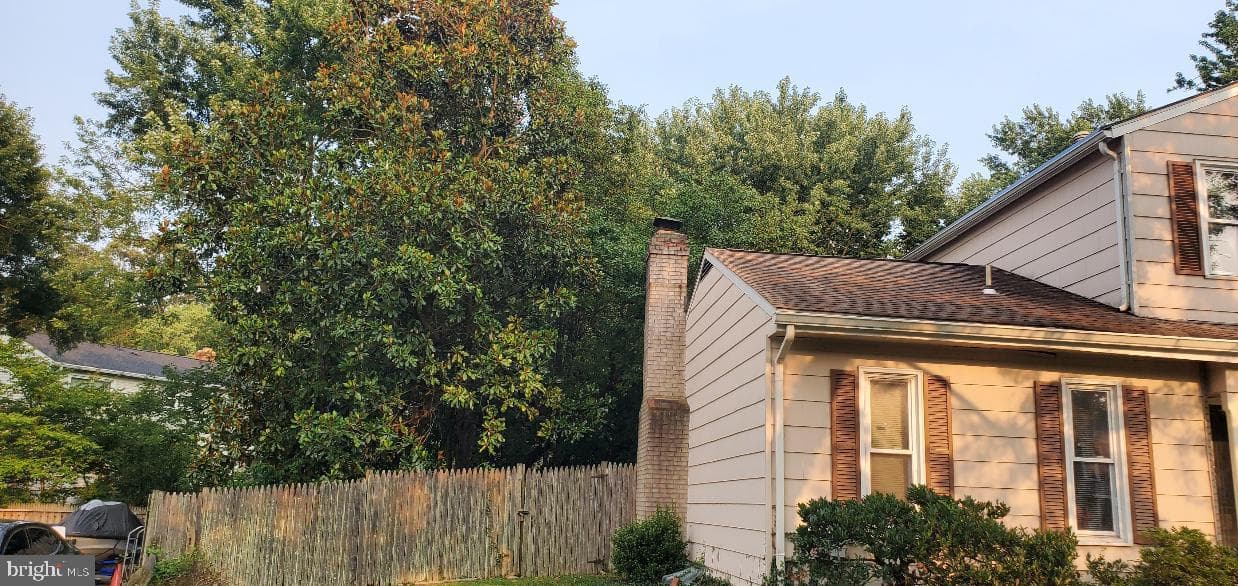 15405 Bounds Avenue photo 4