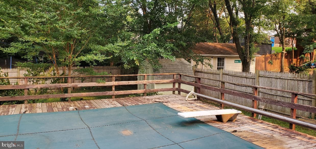 15405 Bounds Avenue photo 7