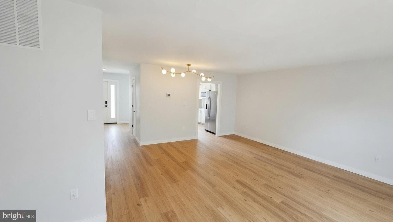 7017 Cipriano Woods Court photo 5