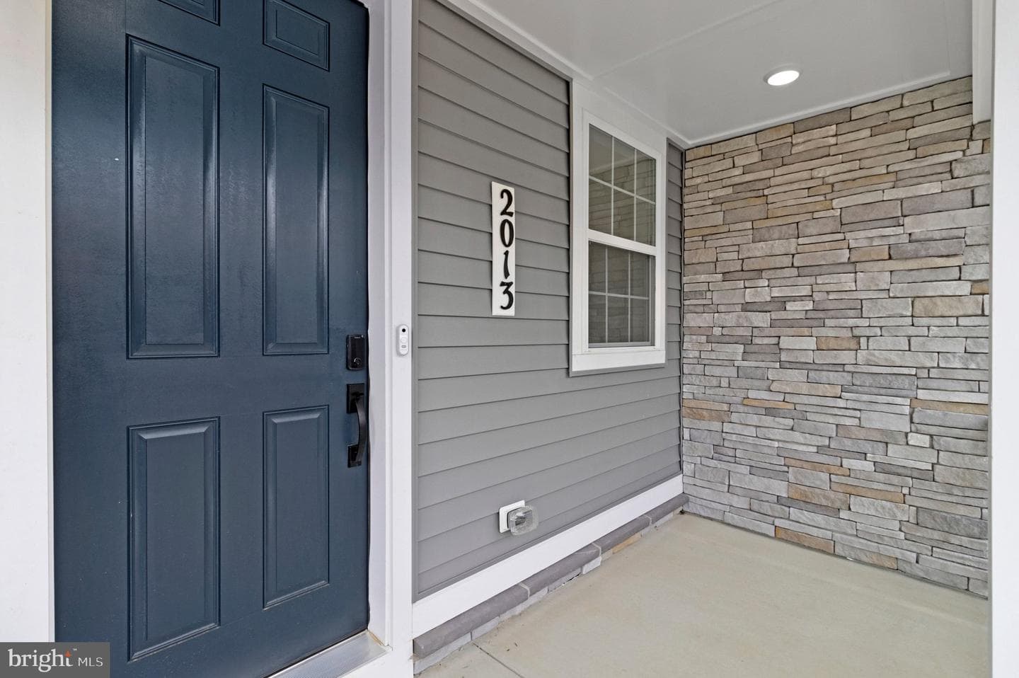 2013 Saint James Road photo 11
