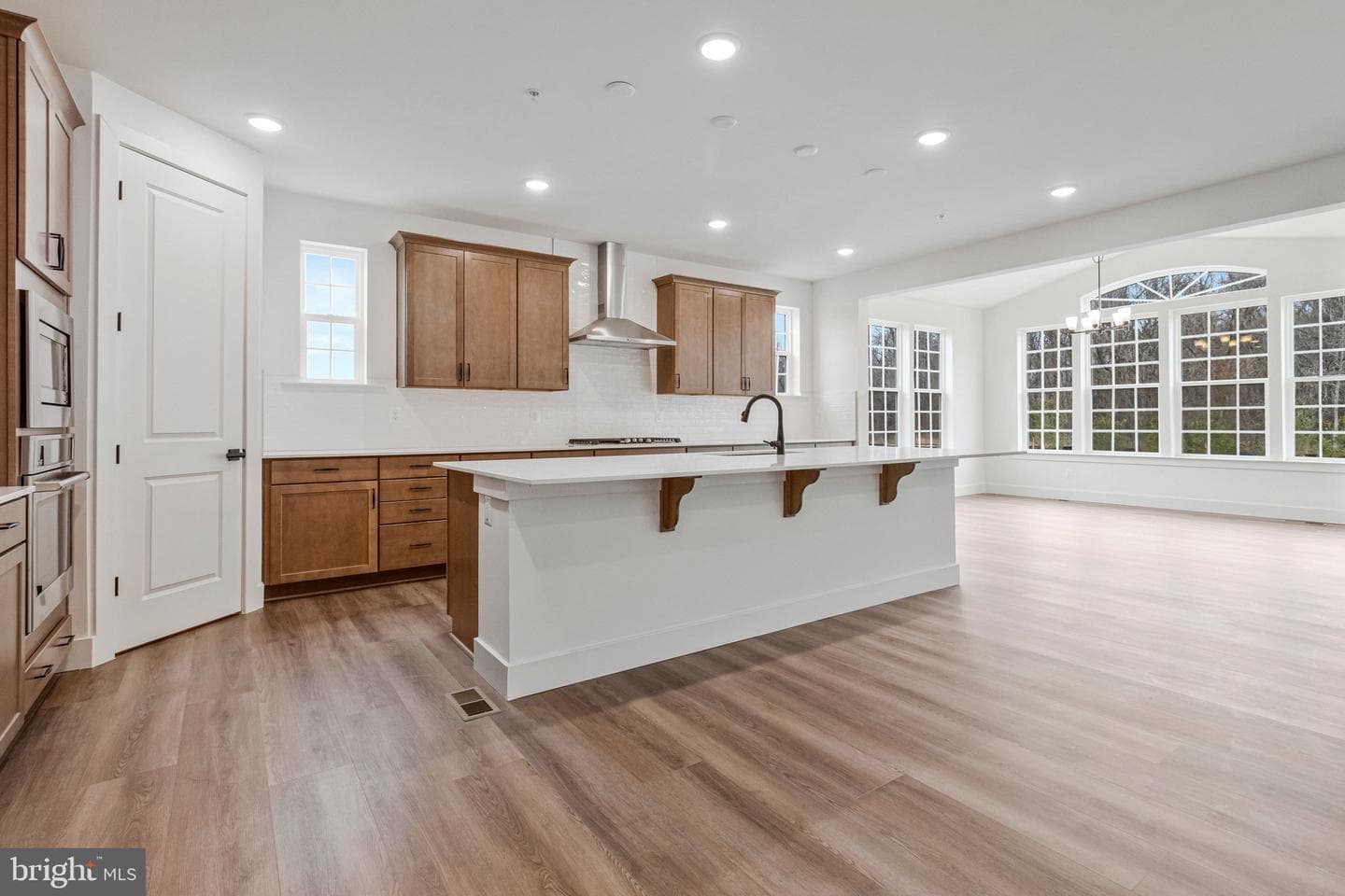 2013 Saint James Road photo 27