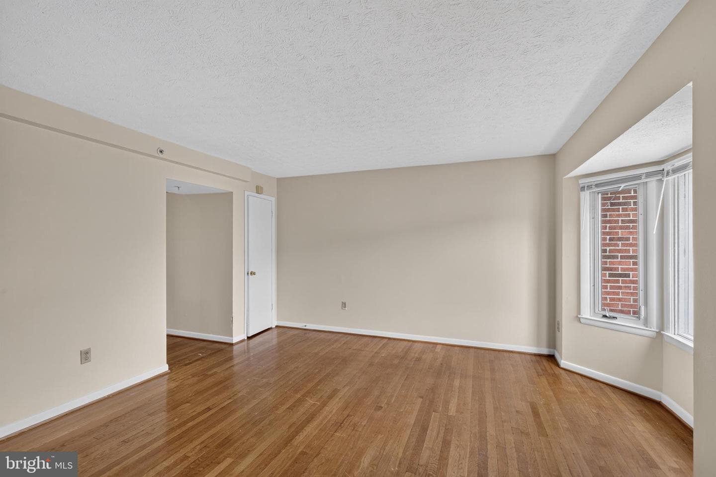 2931 Sunset Lane photo 10