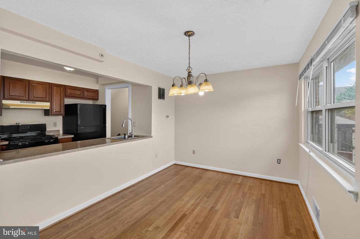 2931 Sunset Lane photo 14
