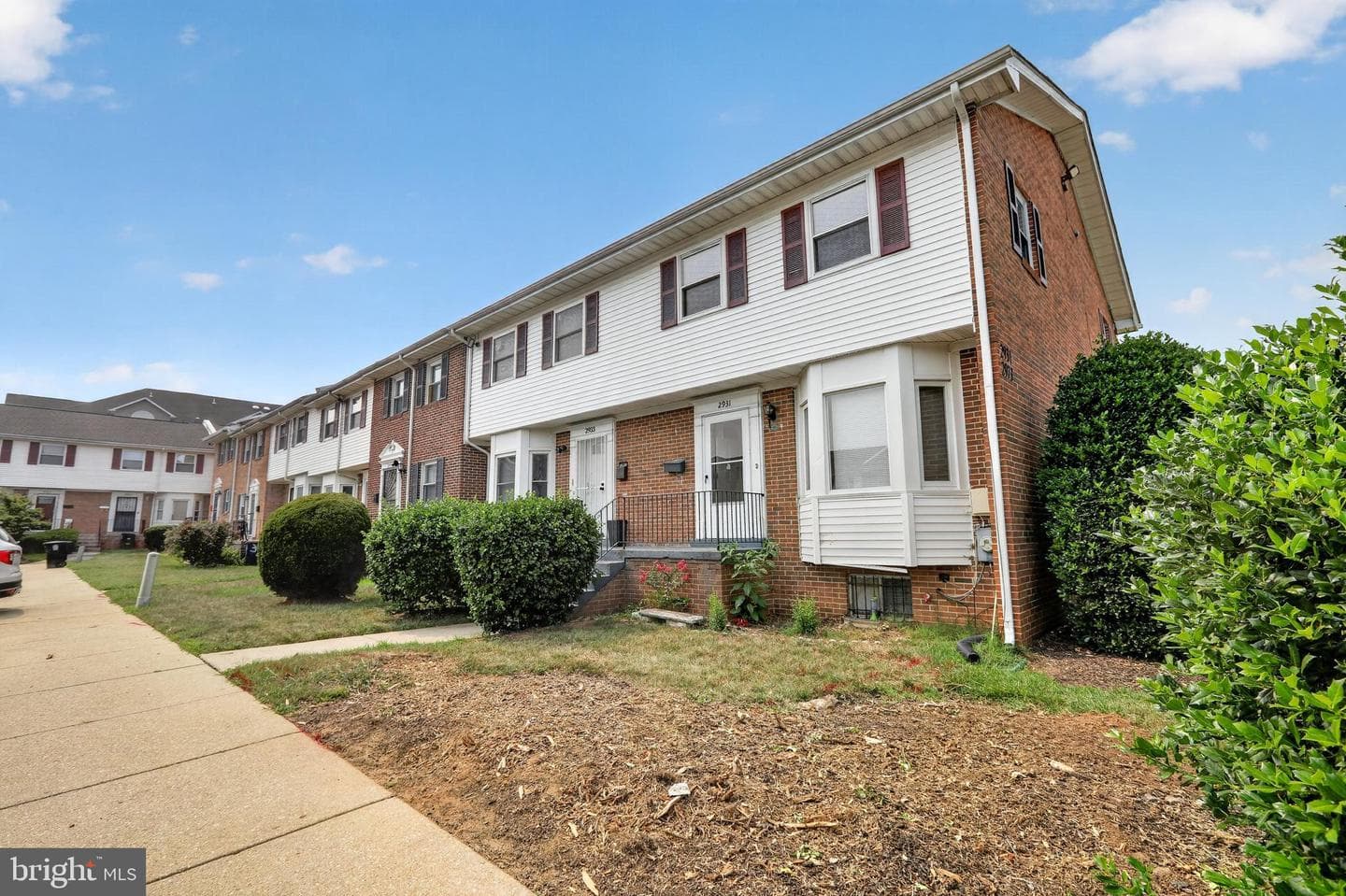 2931 Sunset Lane photo 2