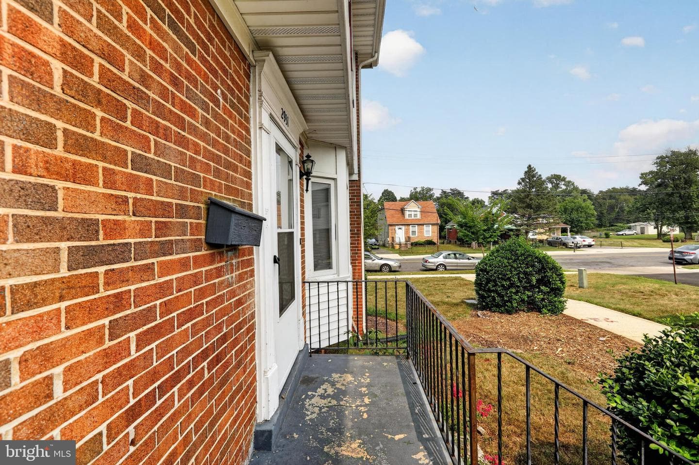 2931 Sunset Lane photo 3