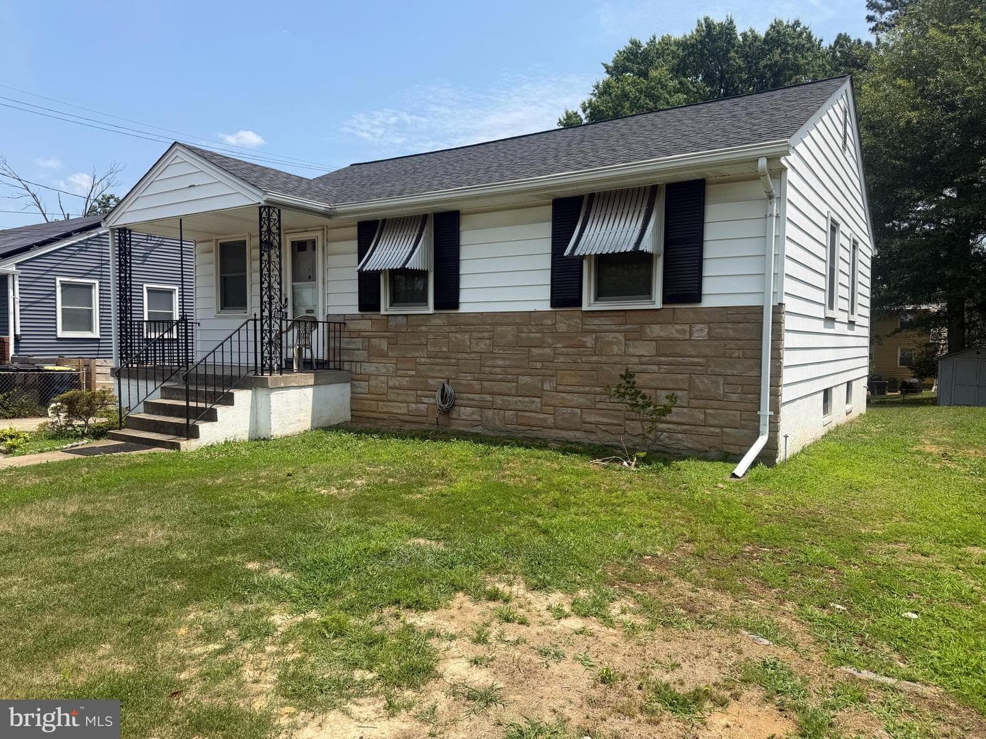 6015 Jamestown Road photo 2