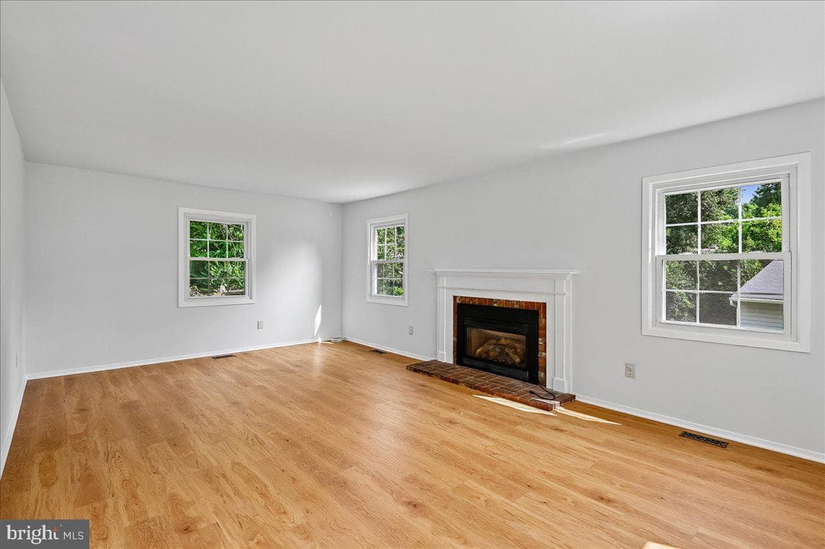 12218 Valerie Lane photo 10