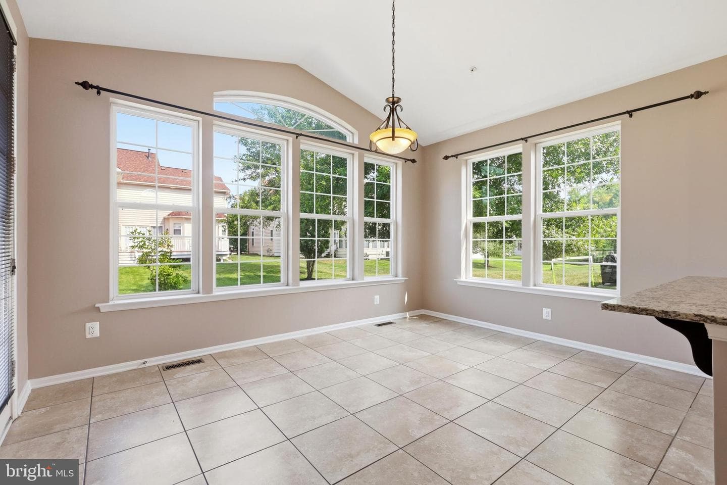 2700 Lake Forest Drive photo 17