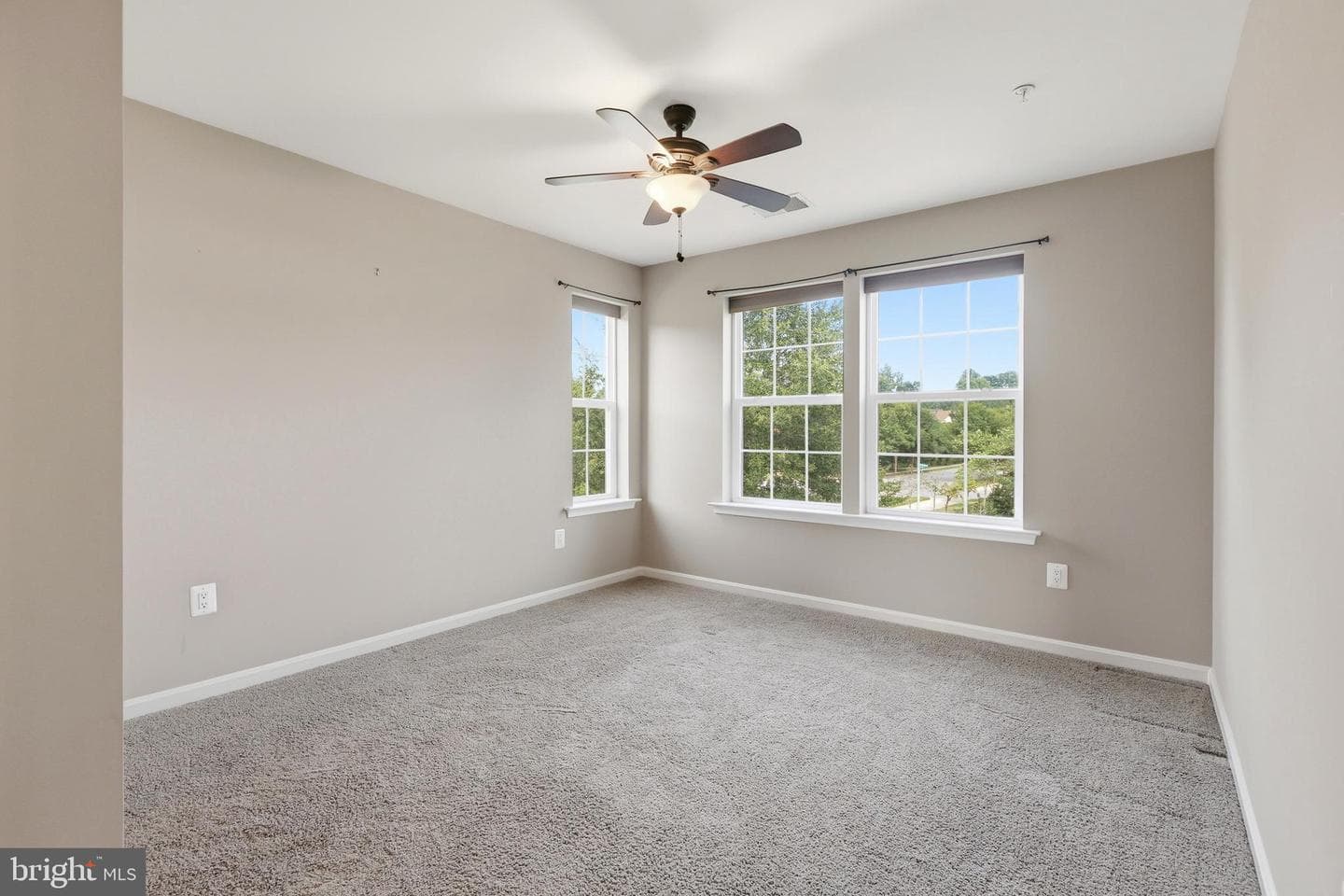 2700 Lake Forest Drive photo 37