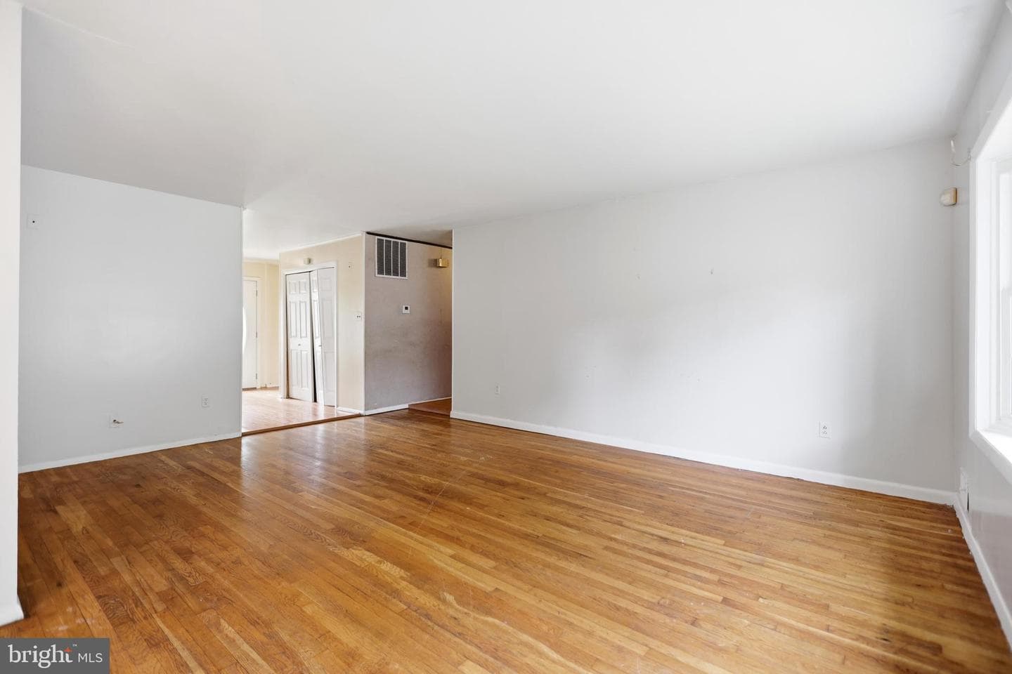 7902 Claudia Drive photo 7
