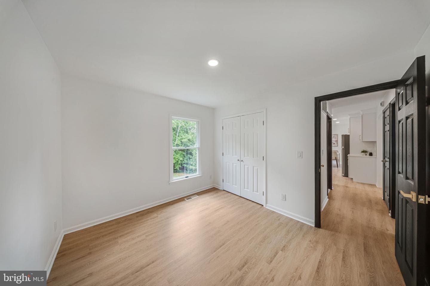 2406 Timbercrest Drive photo 16