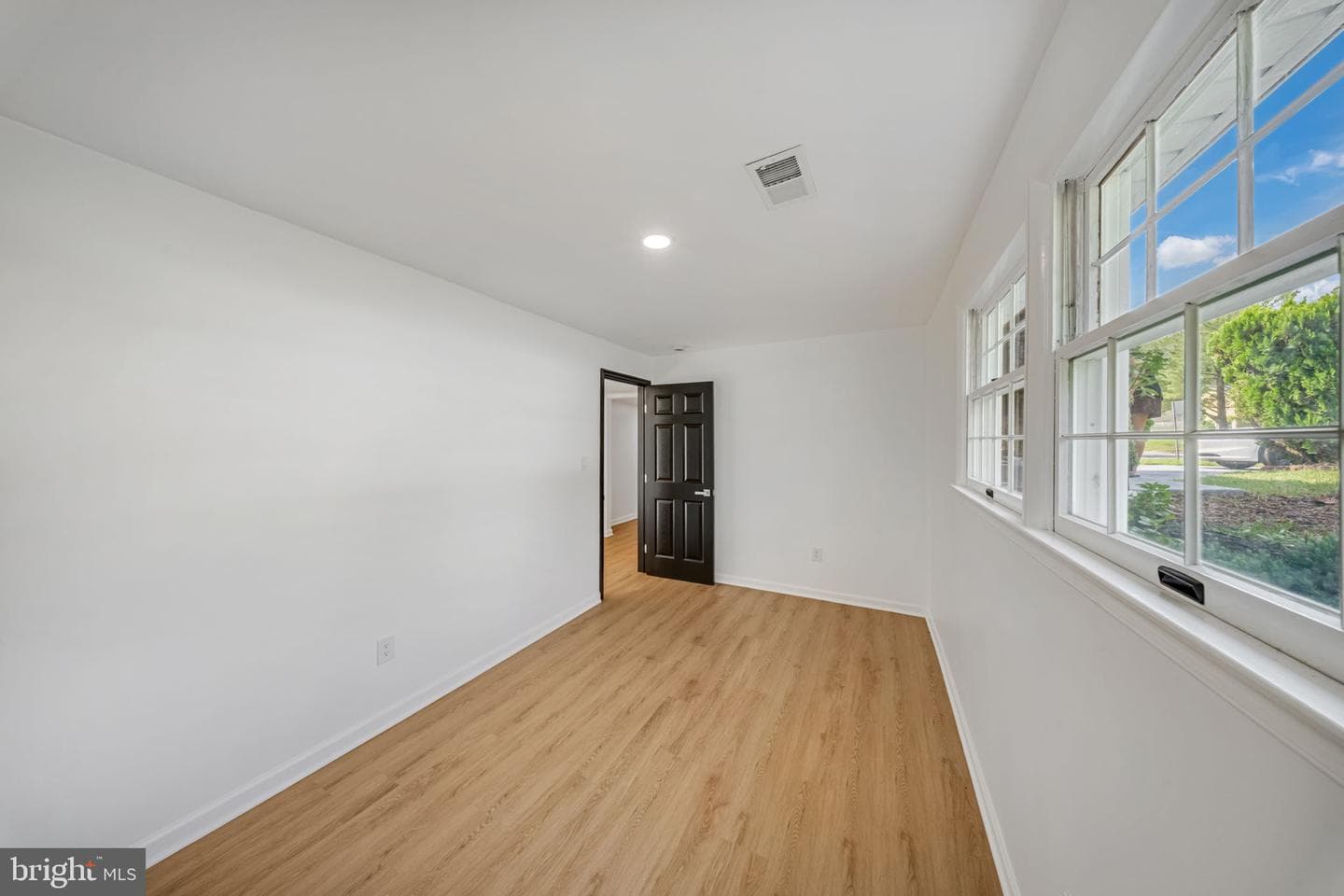 2406 Timbercrest Drive photo 28