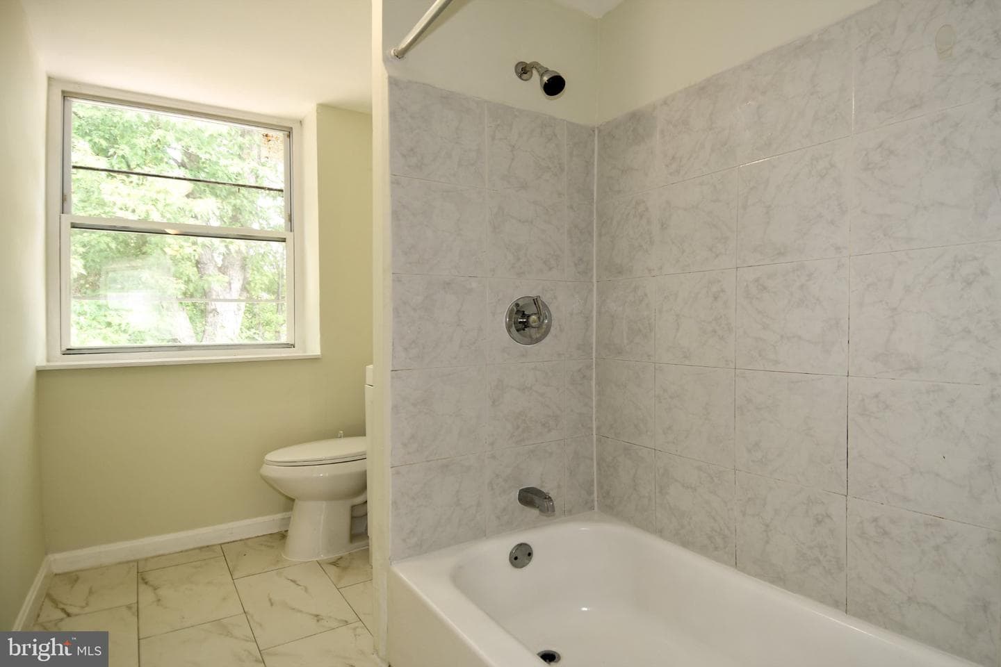 7768 Burnside Road photo 21