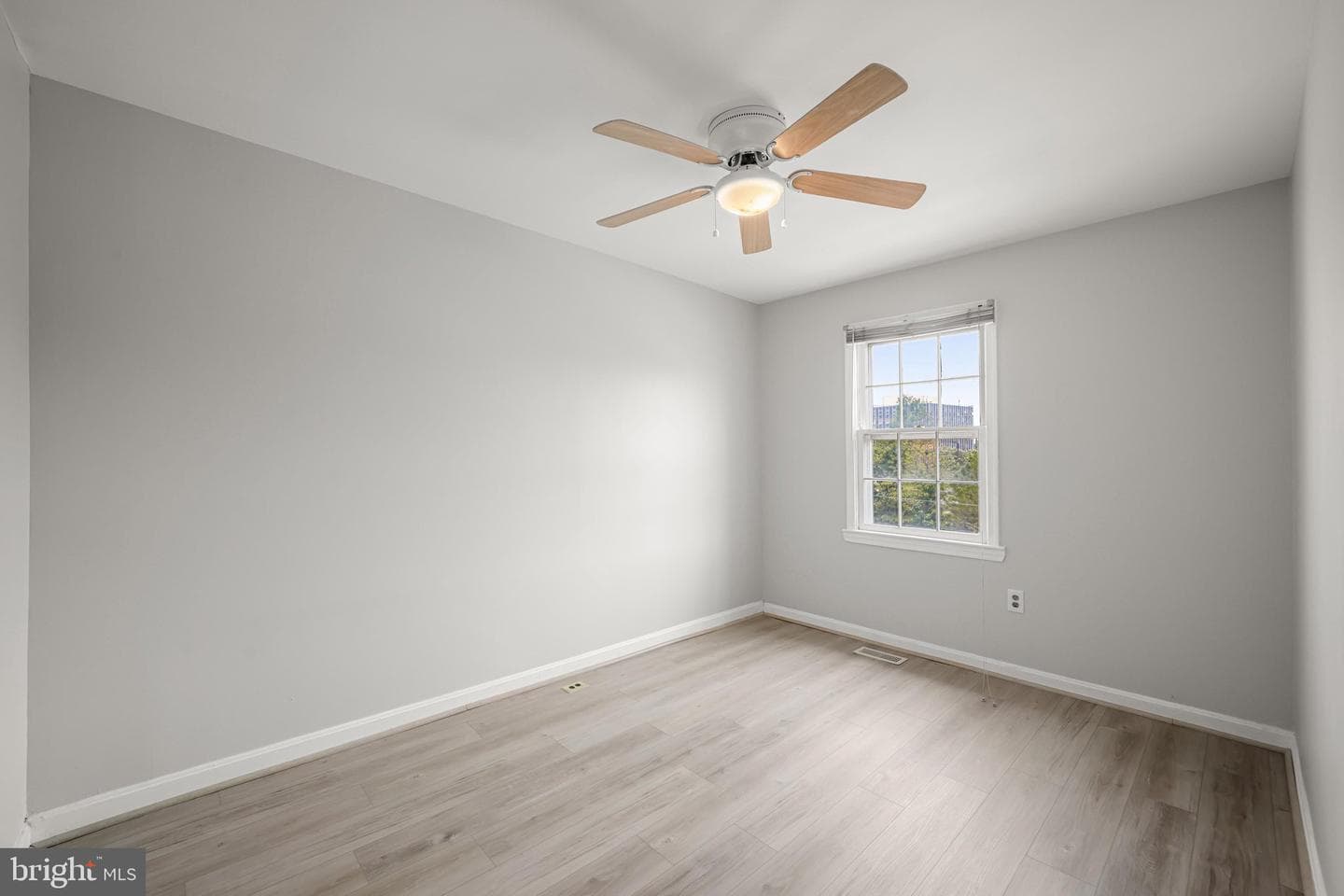 5943 Surratts Village Drive photo 32