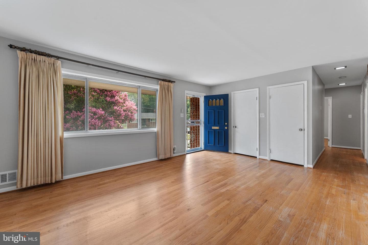 7308 Kipling Parkway photo 4