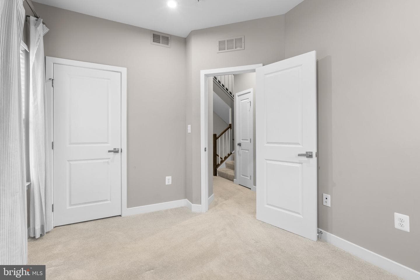 6100 Northwest Drive photo 22